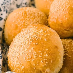 Sesame roll